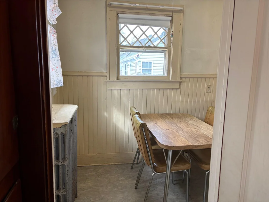 Photo of 265 Howell Avenue