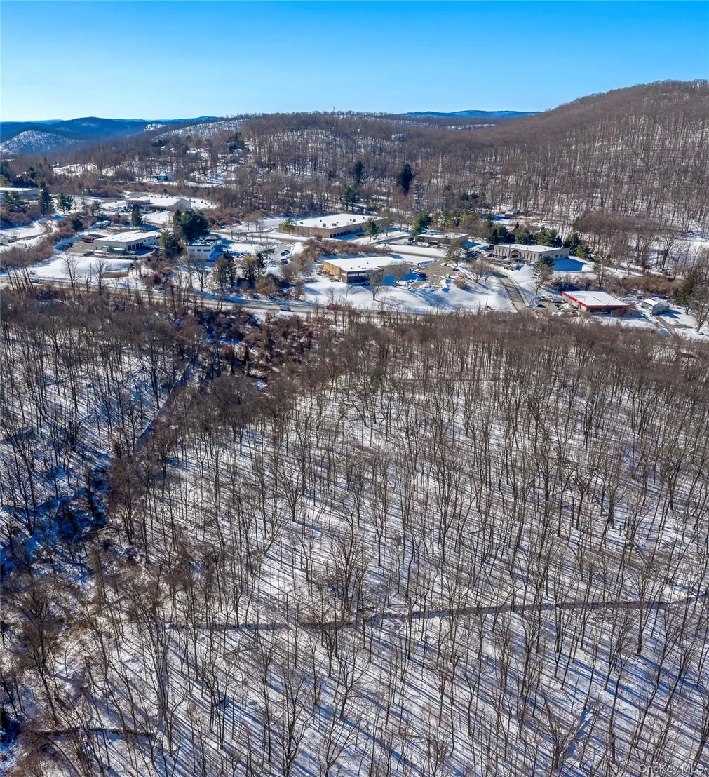 Photo of 2310 Route 22