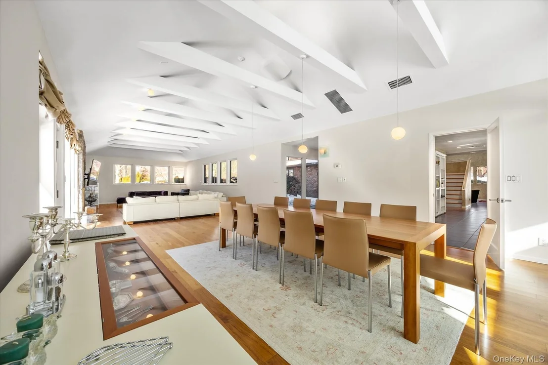 Photo of 20 Henhawk Road