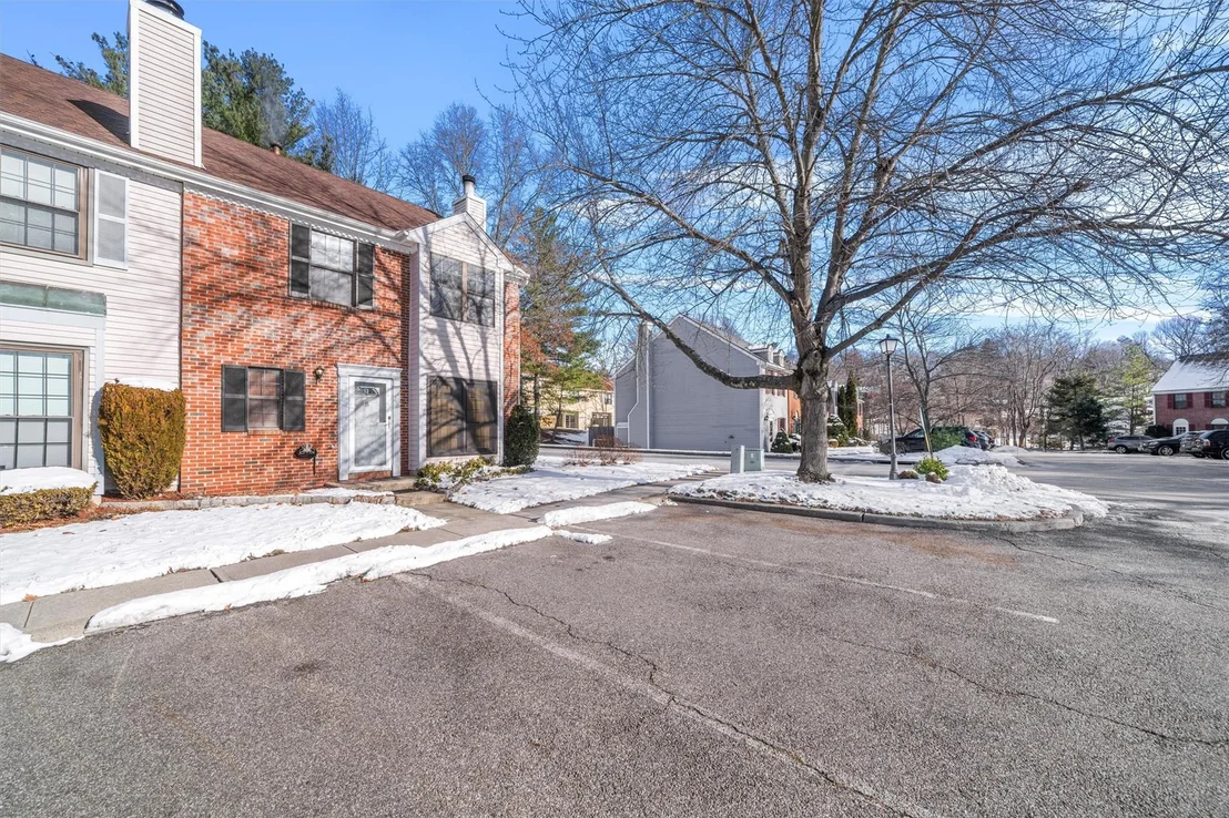 Photo of 8 Poplar Circle