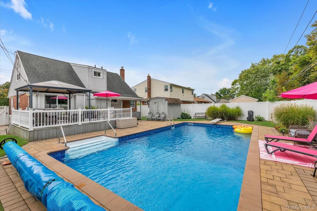 Photo of 3917 Miller Place