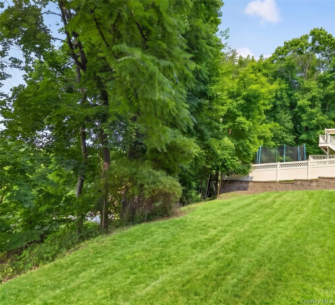Photo of 7 Overlook Road