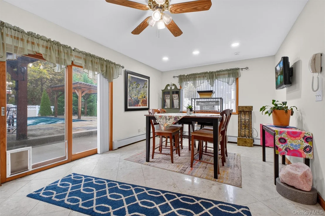 Photo of 74 Lyndon Road