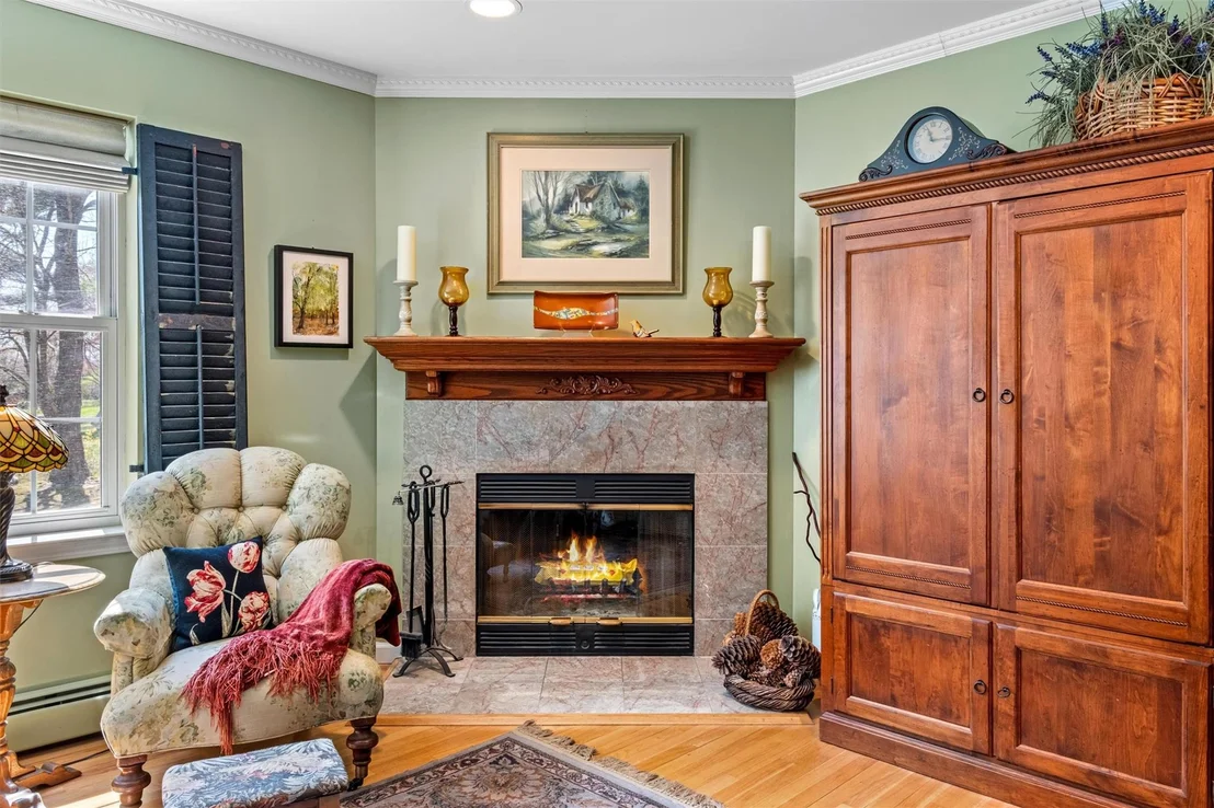 Photo of 462 Cornwall Hill Road