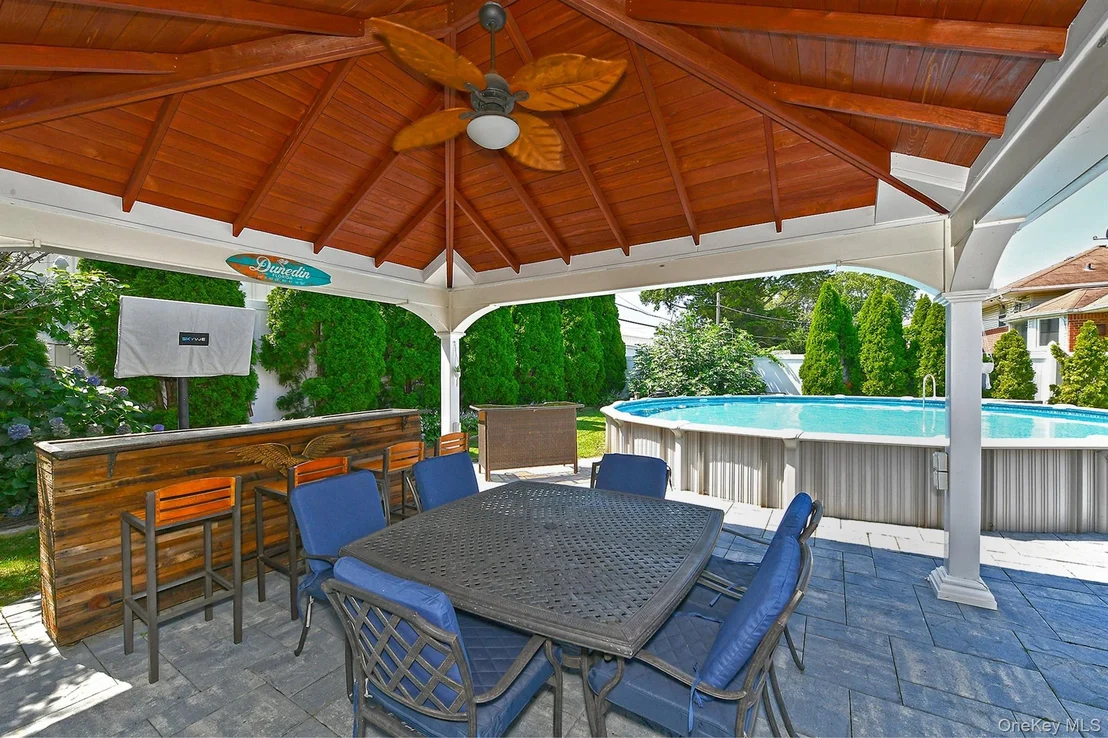 Photo of 4039 Hahn Avenue