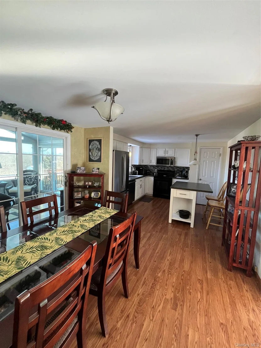 Photo of 33 Lincoln Circle