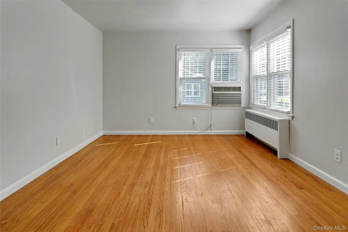 Photo of 4 Crescent Drive