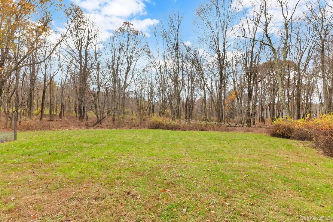 Photo of 331 Grape Hollow Road