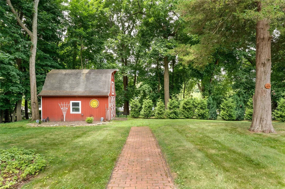 Photo of 31 Remsen Road