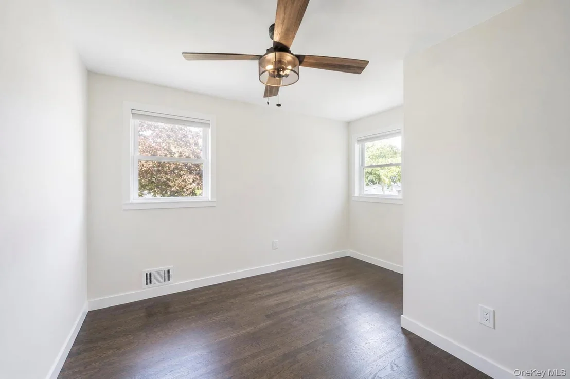 Photo of 241 Tree Road