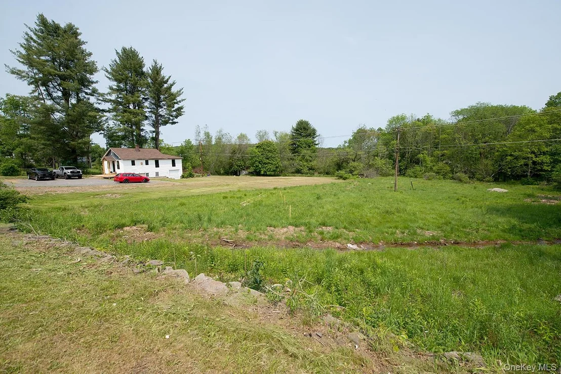 Photo of 1132 Old Route 17