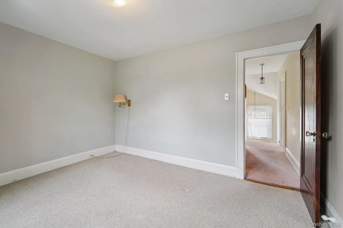 Photo of 115 Morsemere Avenue