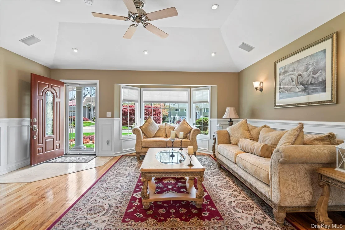 Photo of 8 Raven Drive