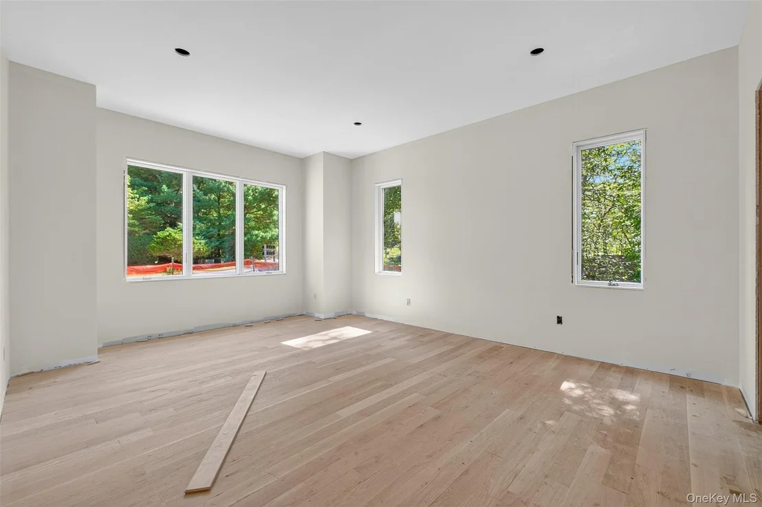 Photo of 35 Driftwood Drive