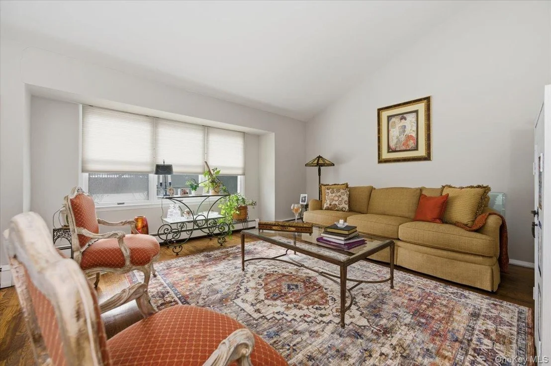 Photo of 974 Mildred Drive