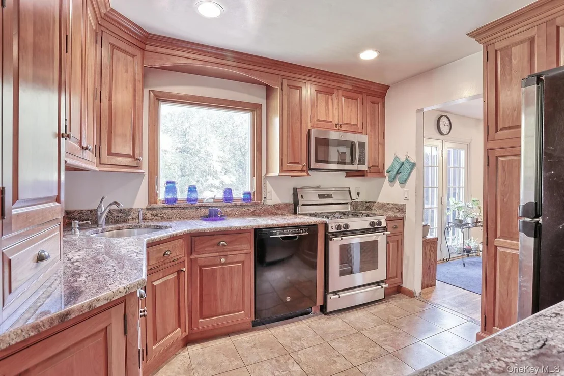 Photo of 115 Greenbush Road