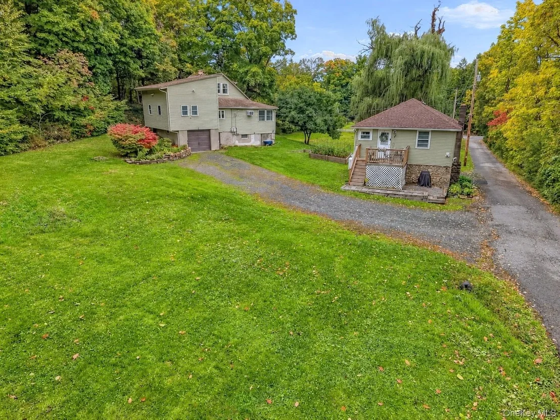 Photo of 2 Iris Road