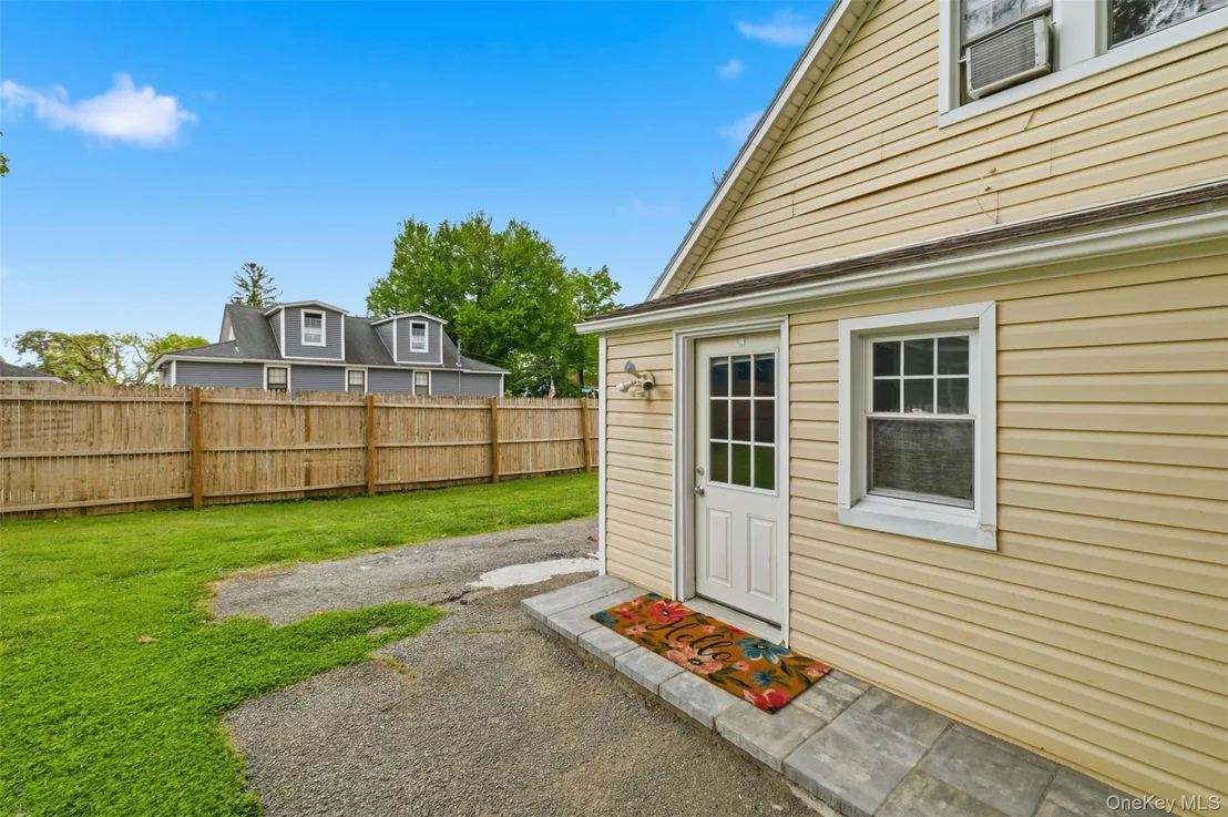 Photo of 20 Samstag Avenue