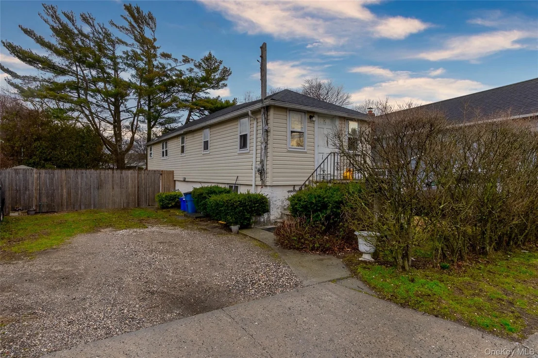 Photo of 27 Pearsall Place