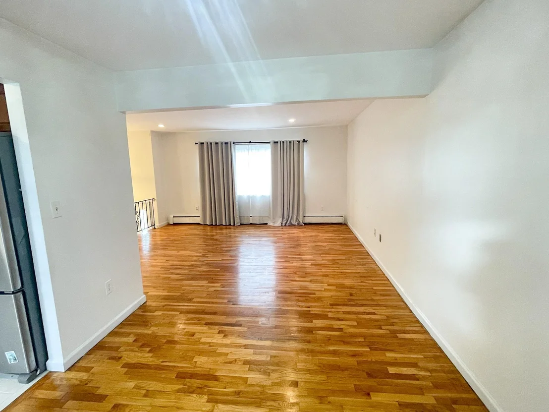 Photo of 87 Vails Gate Heights Drive