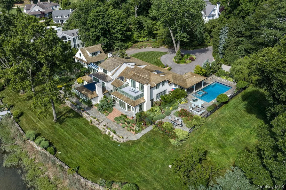 Photo of 87 Hix Avenue