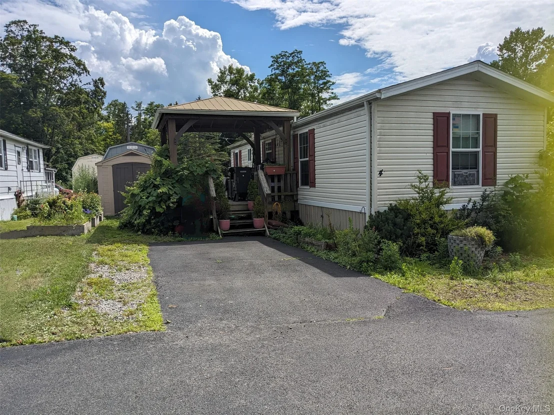 Photo of Unit 4 at 4 Treeline Circle