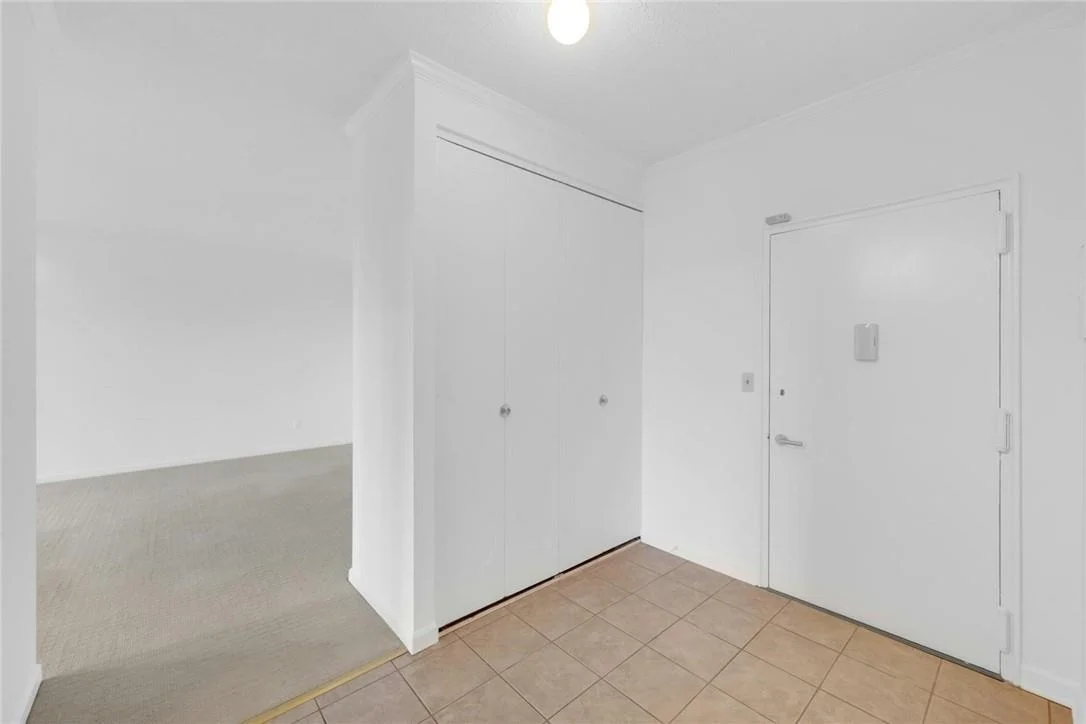 Photo of Unit 2C2 at 16 Rockledge Avenue