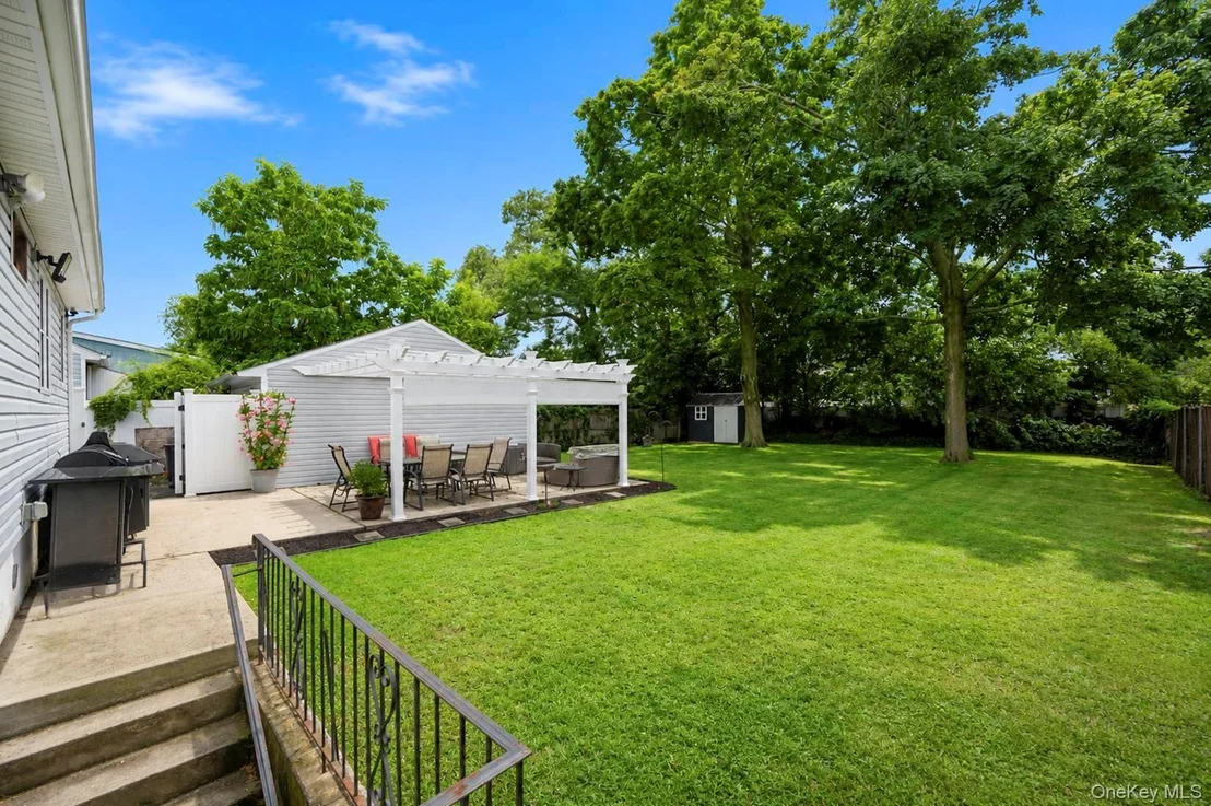 Photo of 70 Mohawk Drive