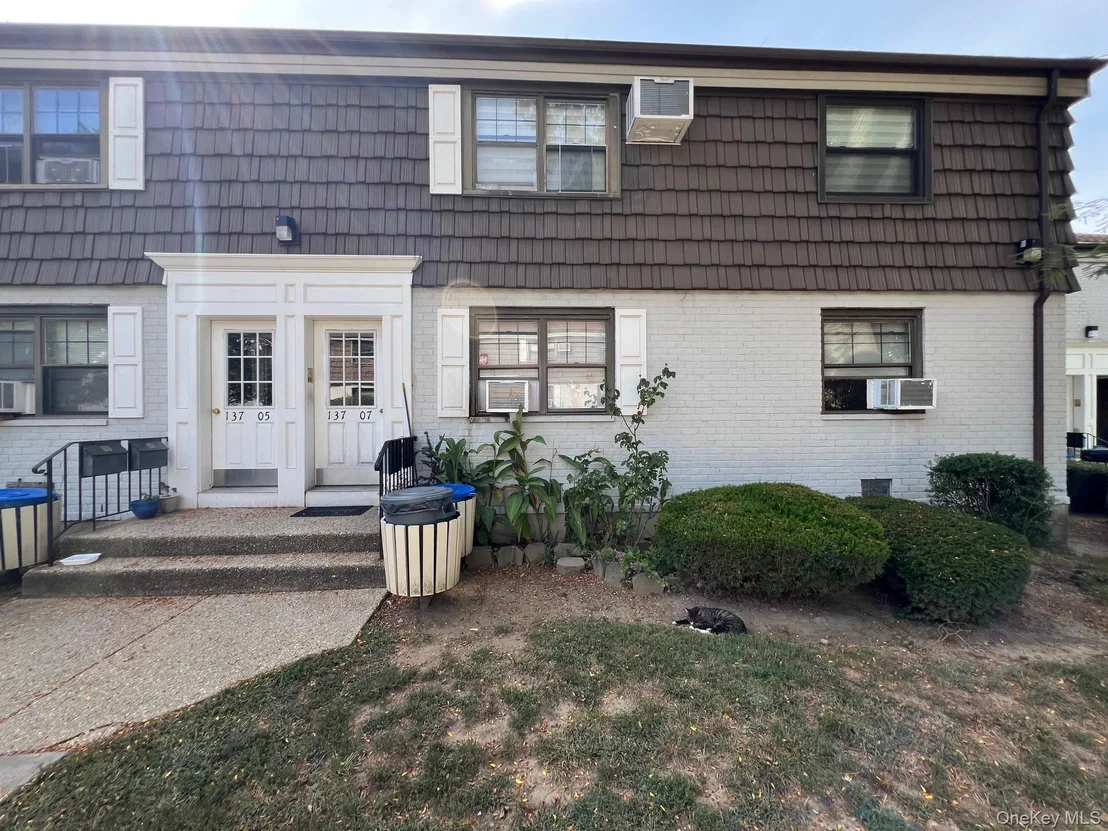 Photo of Unit B at 13707 68th Drive