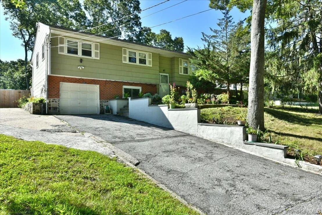 Photo of 16 Edgar Drive
