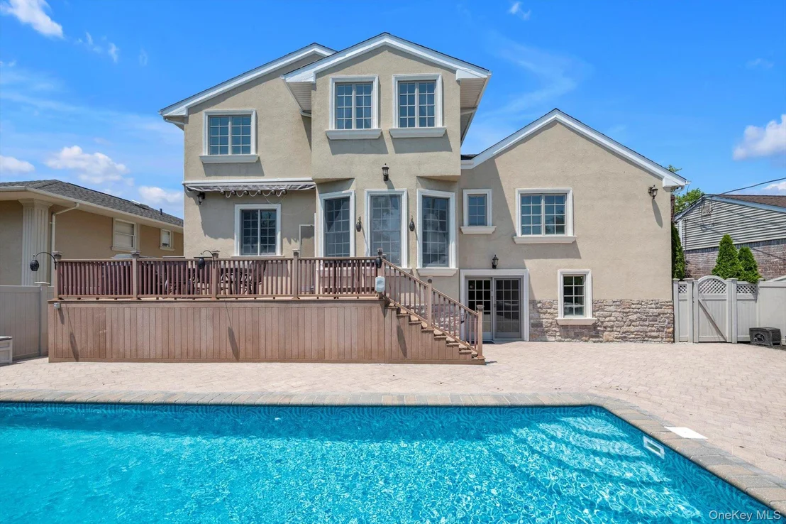 Photo of 760 Hillcrest Place