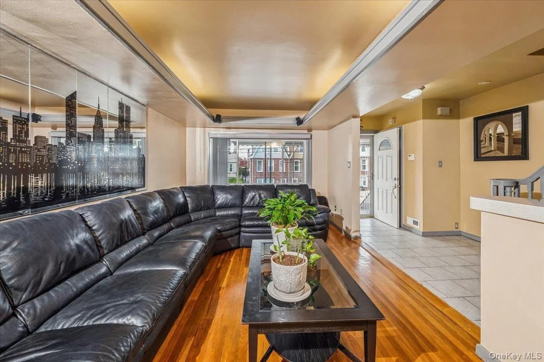 Photo of 228 Calhoun Avenue