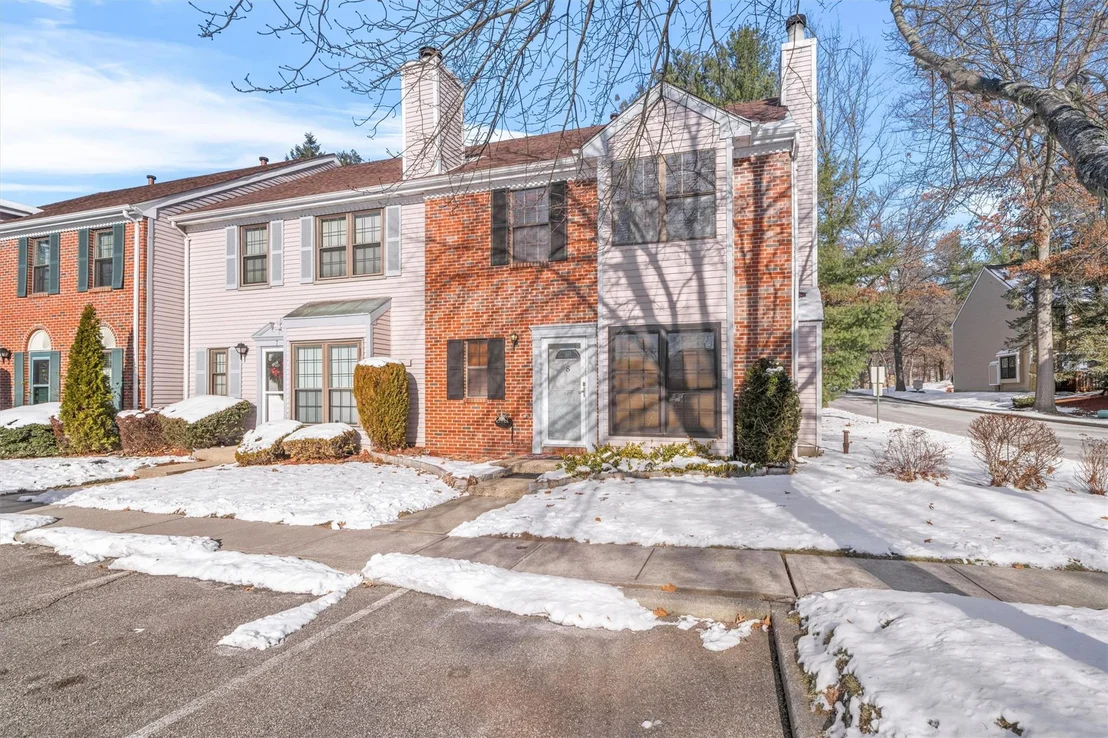Photo of 8 Poplar Circle