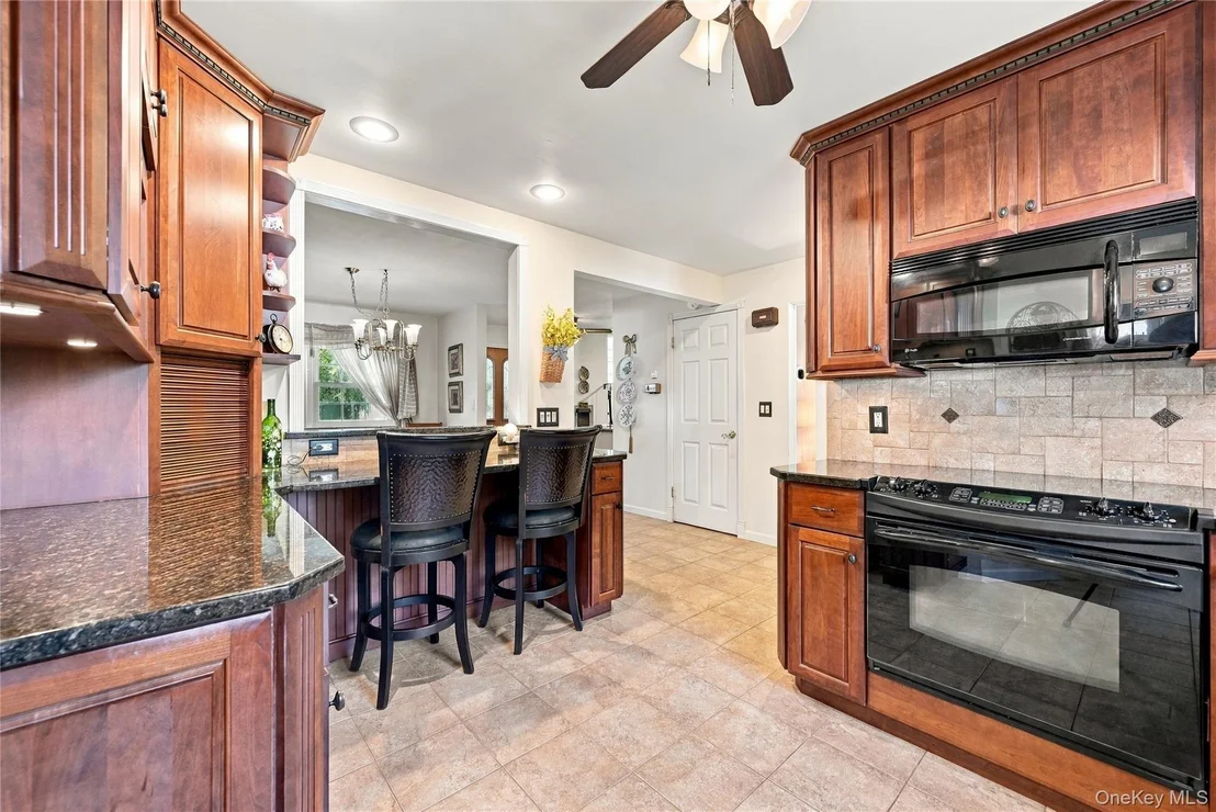 Photo of 75 Bayview Drive