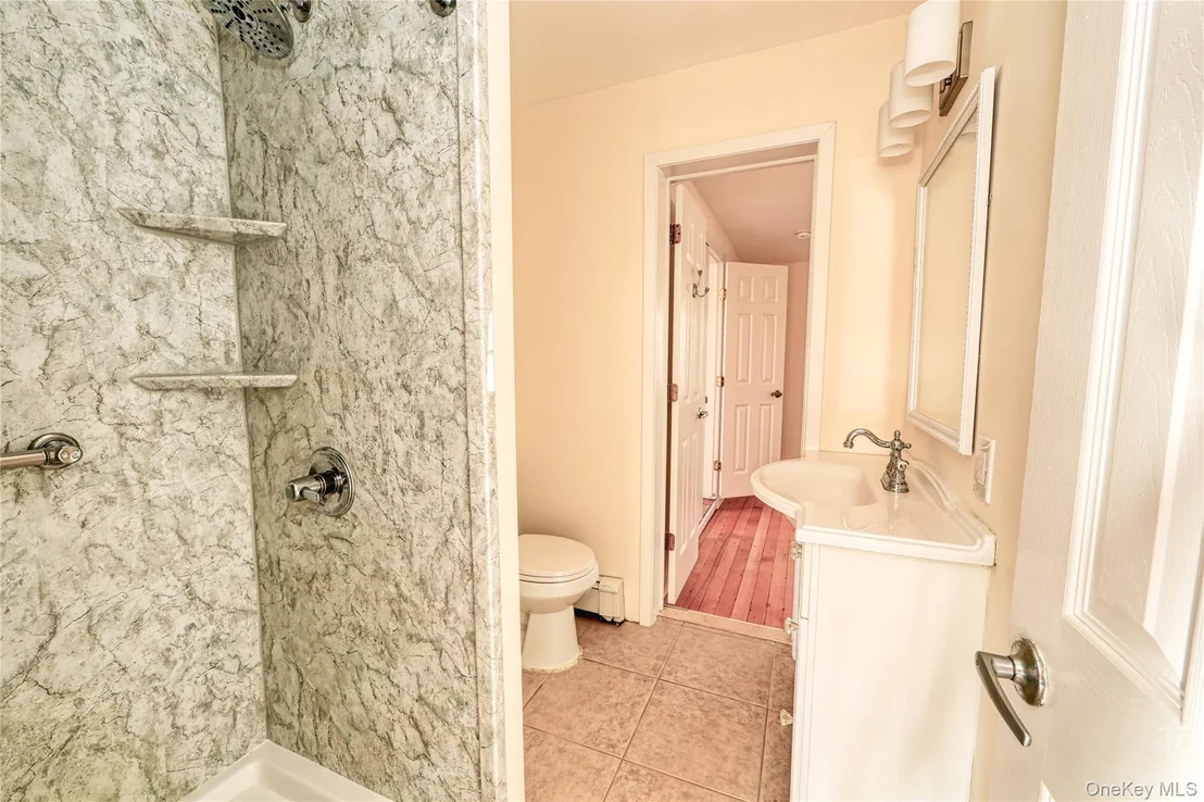 Photo of 180 Lakeside Trail