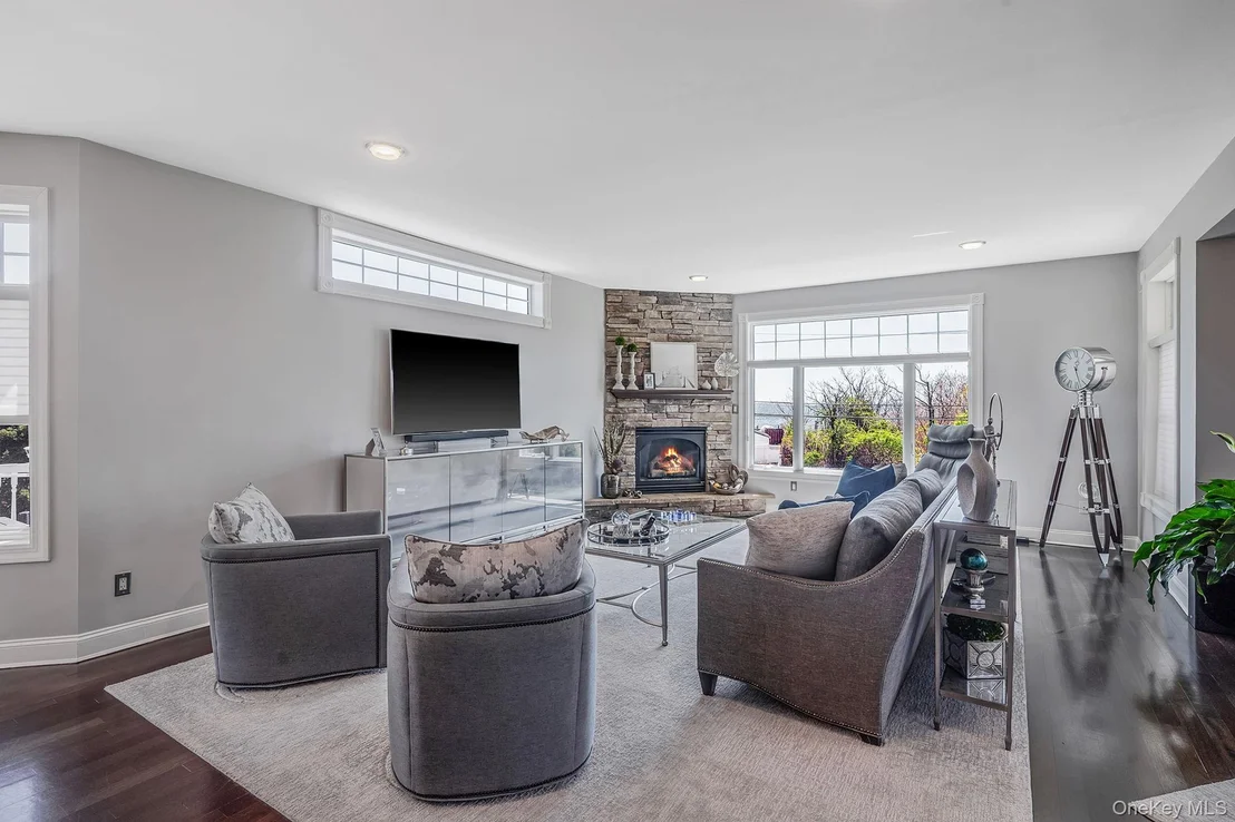 Photo of 9 Sunset Lane