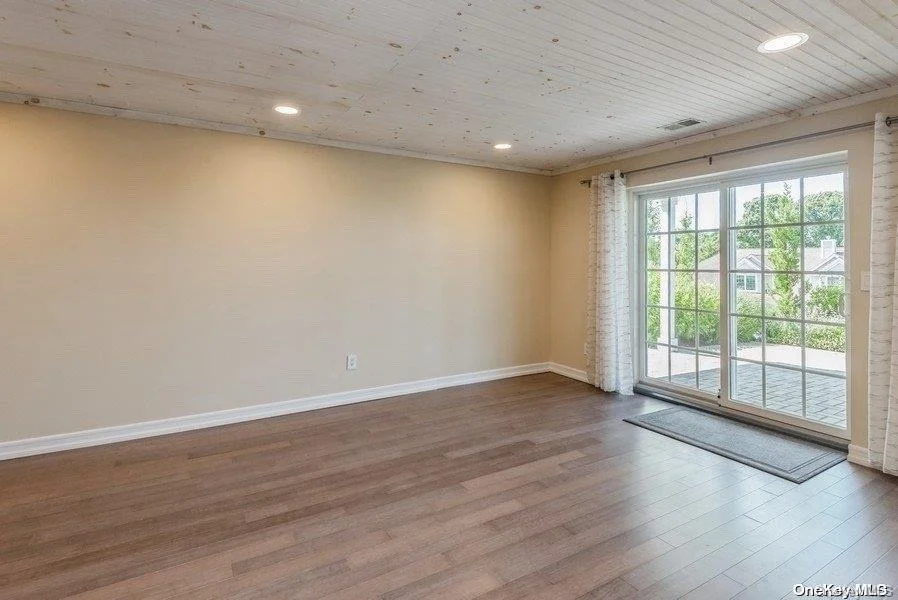 Photo of Unit 18 at 18 Tall Tree Circle