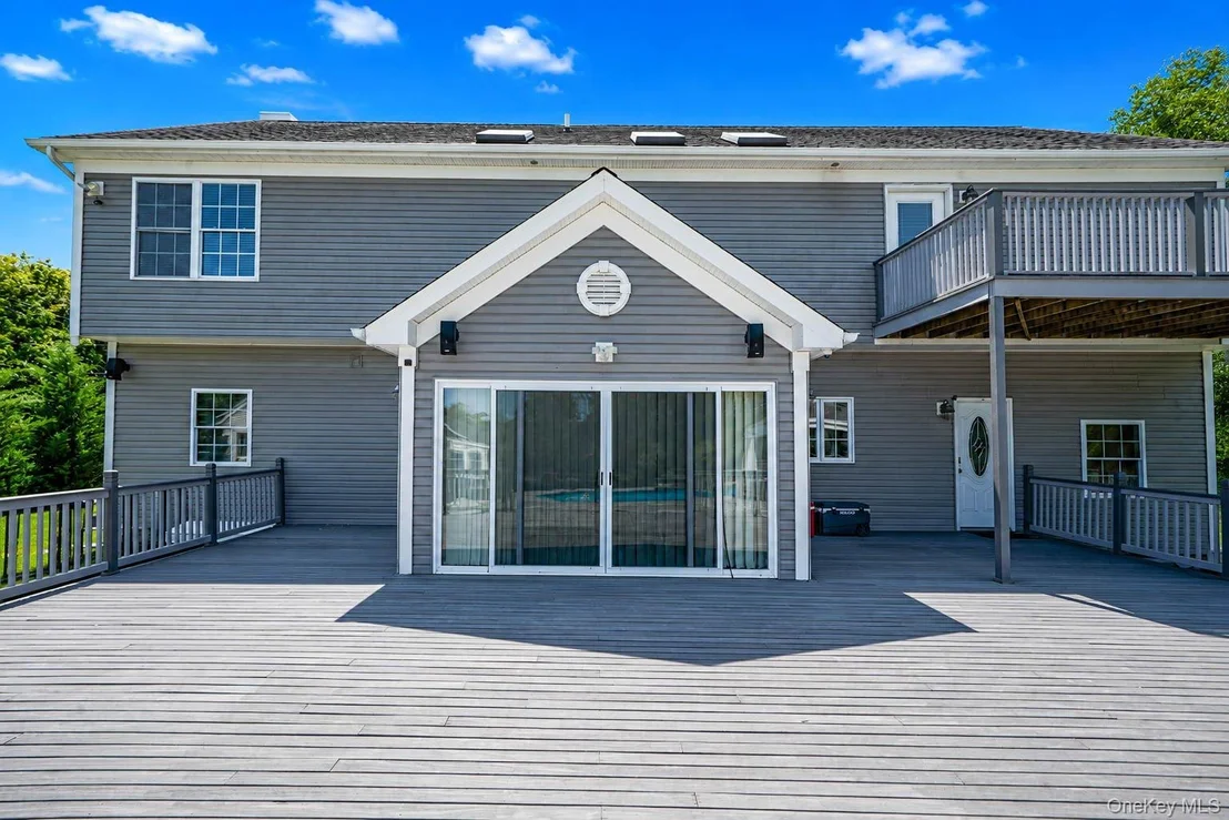 Photo of 299 Patchogue Yaphank Road