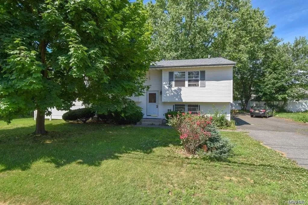 Photo of 51 Bethpage Road