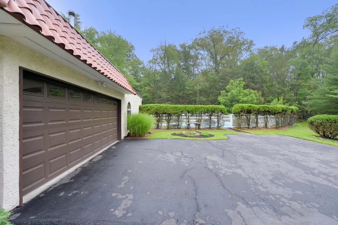 Photo of 5 Rubinstein Court