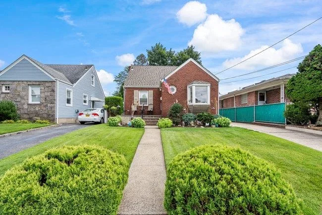 Photo of 52 Legion Place