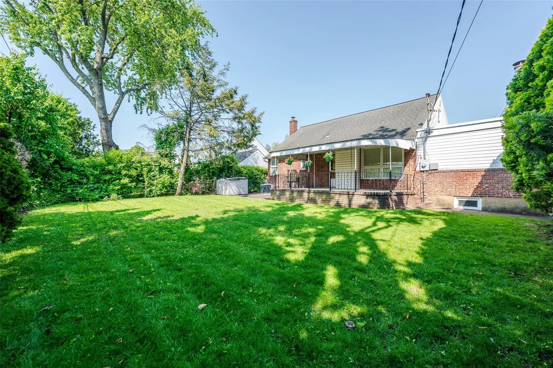 Photo of 1158 Lorraine Drive