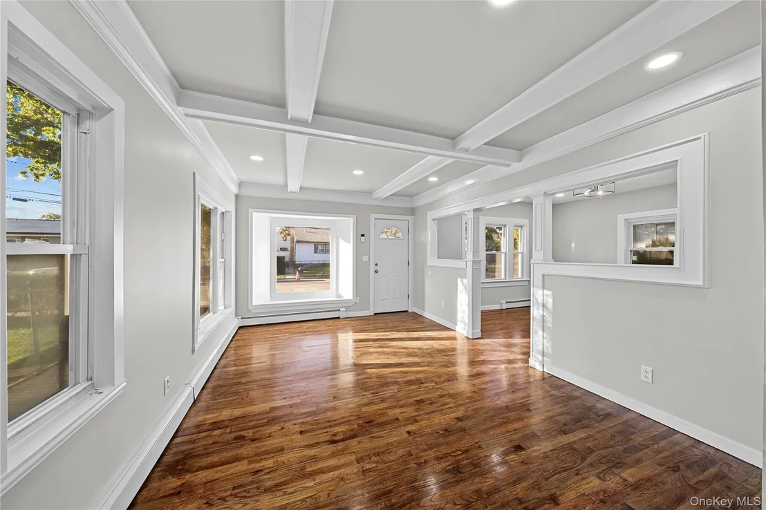 Photo of 8 Maple Street
