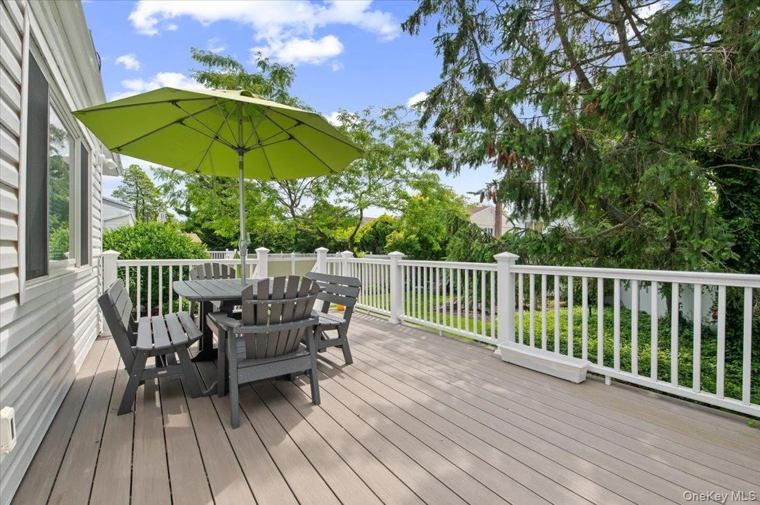 Photo of 964 Cherrywood Drive