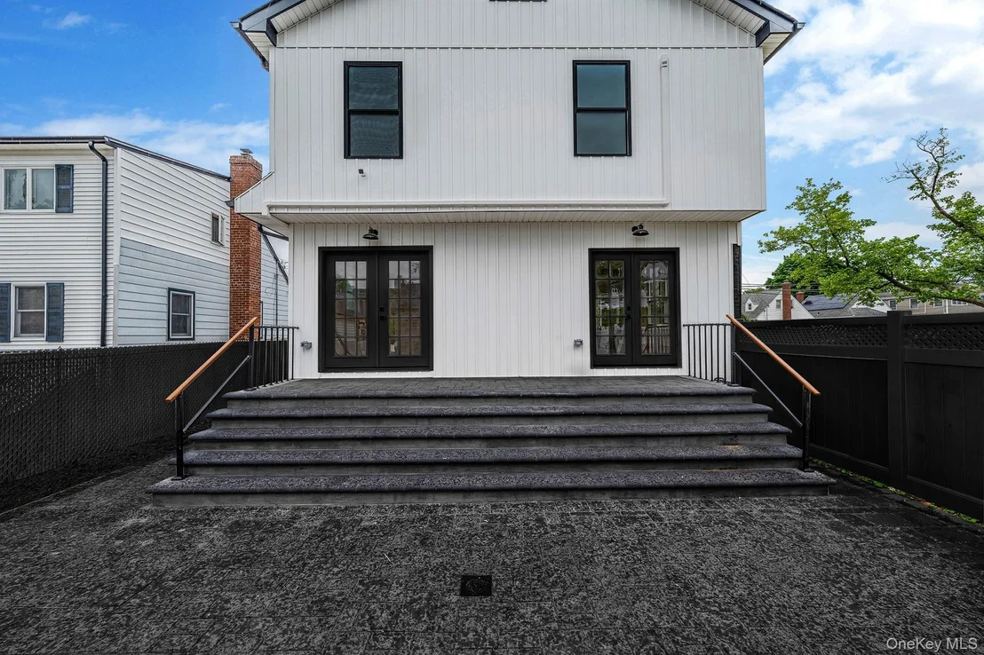 Photo of 87 Sobro Avenue