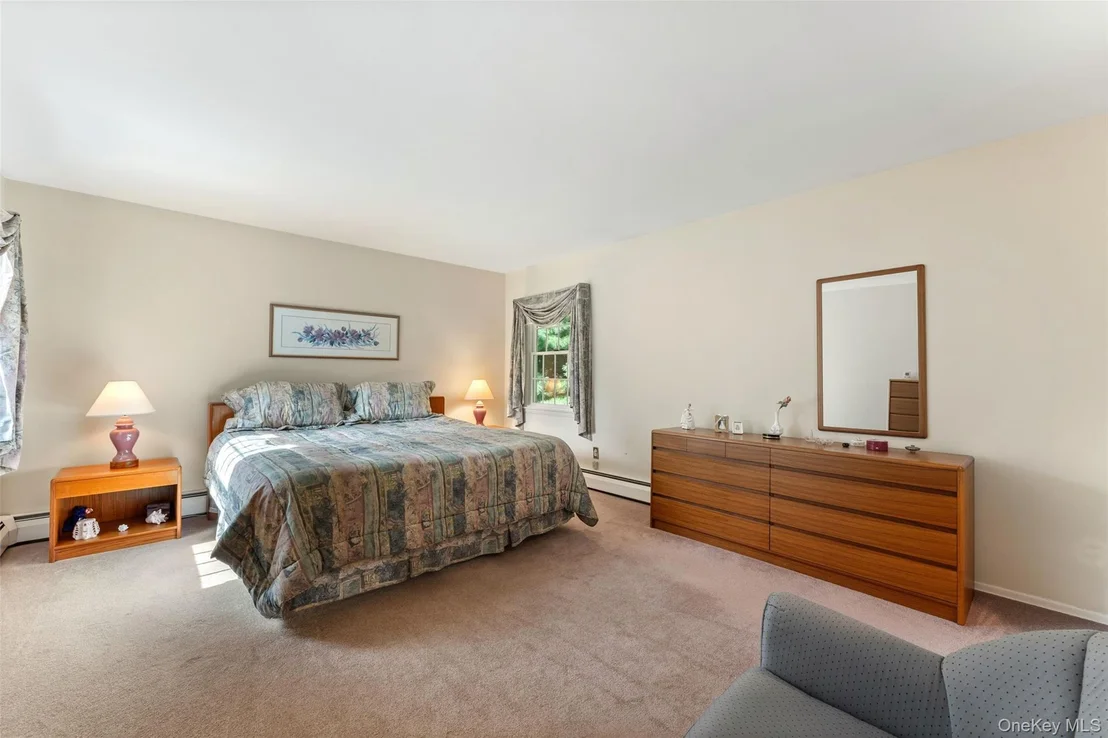 Photo of 12 Lyons Road
