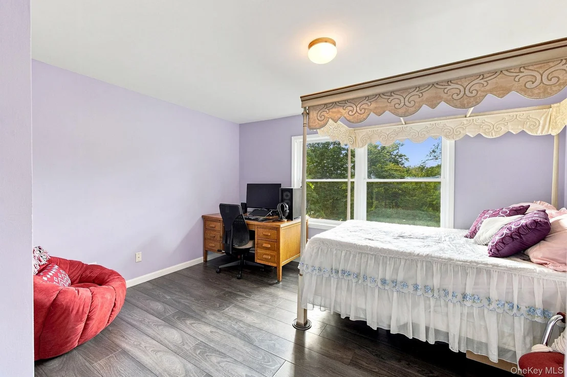 Photo of 480 Haviland Drive