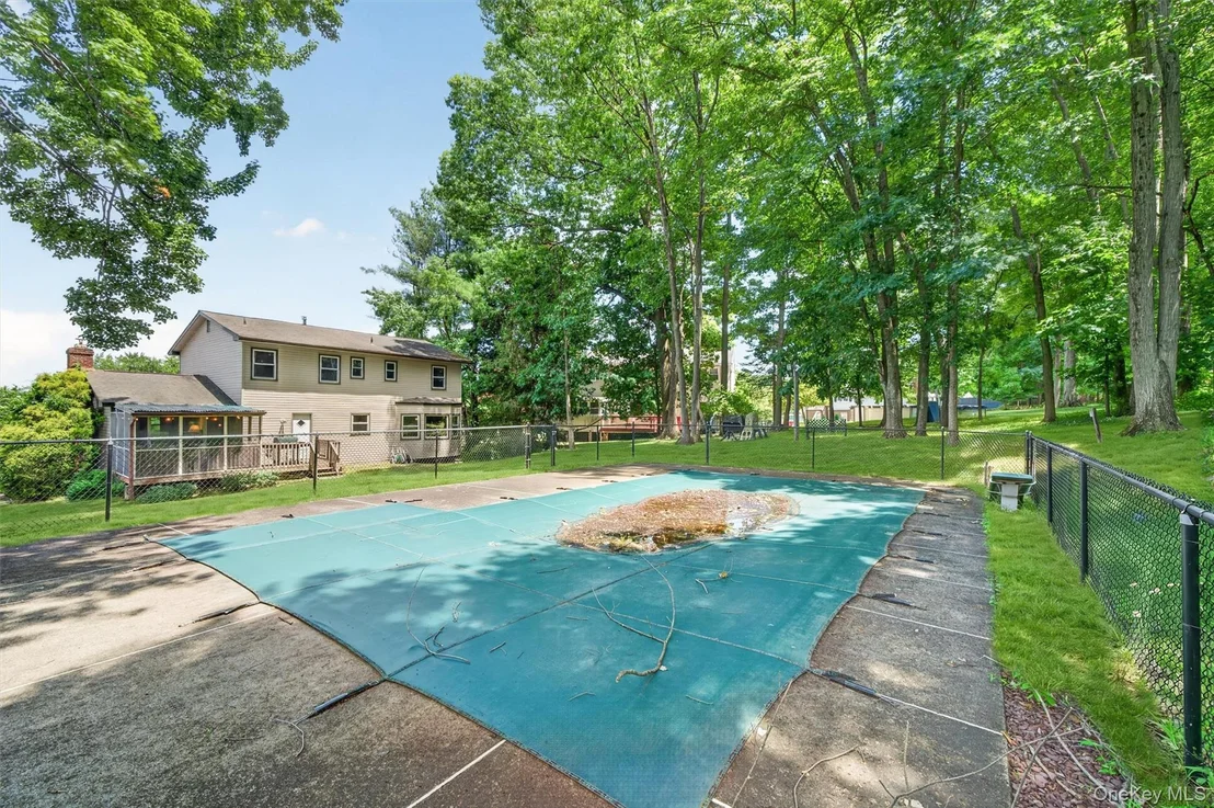 Photo of 33 Winchester Drive
