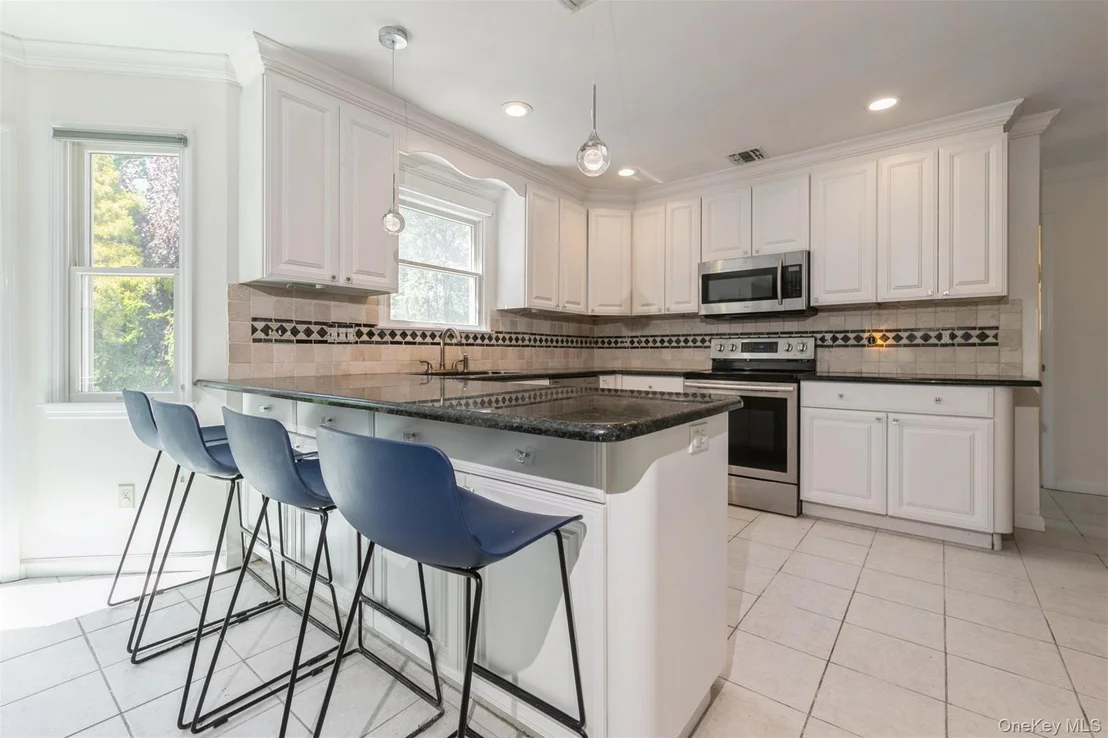 Photo of 212 Fairway Drive