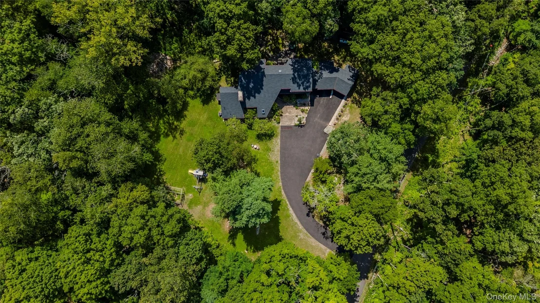 Photo of 215 Lane Gate Road